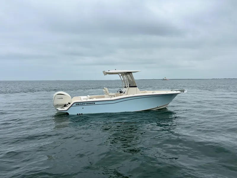 Slide: The Image of Grady-White Fisherman 236 2026 - 6