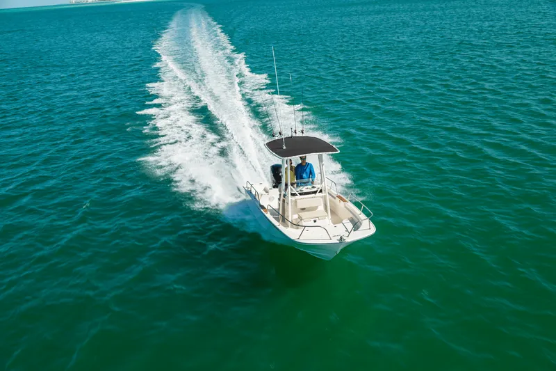 Slide: The Image of Boston Whaler 190 Montauk 2026 - 3