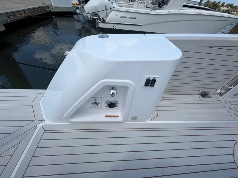 Slide: The Image of Cruisers 38 VTR 2026 - 50
