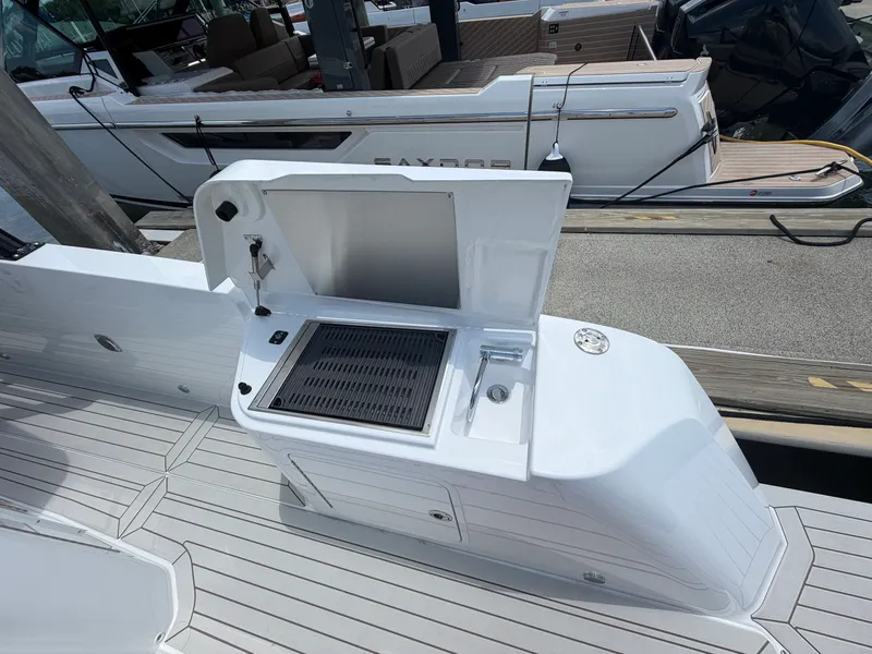 Slide: The Image of Cruisers 38 VTR 2026 - 51