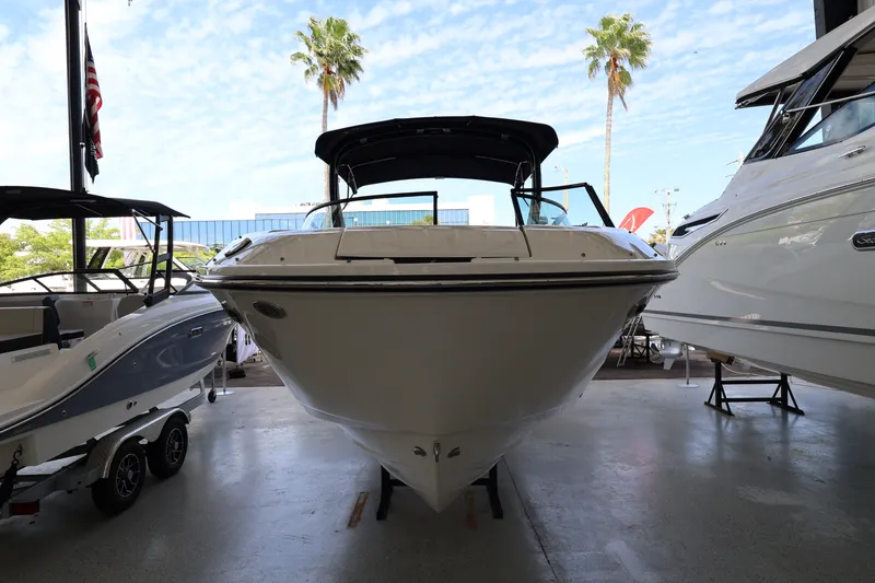Slide: The Image of Sea Ray SDX 250 Outboard 2026 - 1