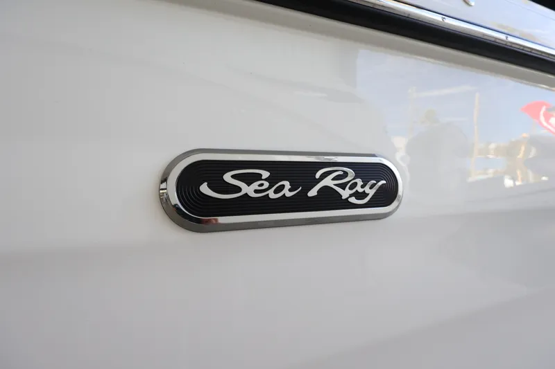 Slide: The Image of Sea Ray SDX 250 Outboard 2026 - 3