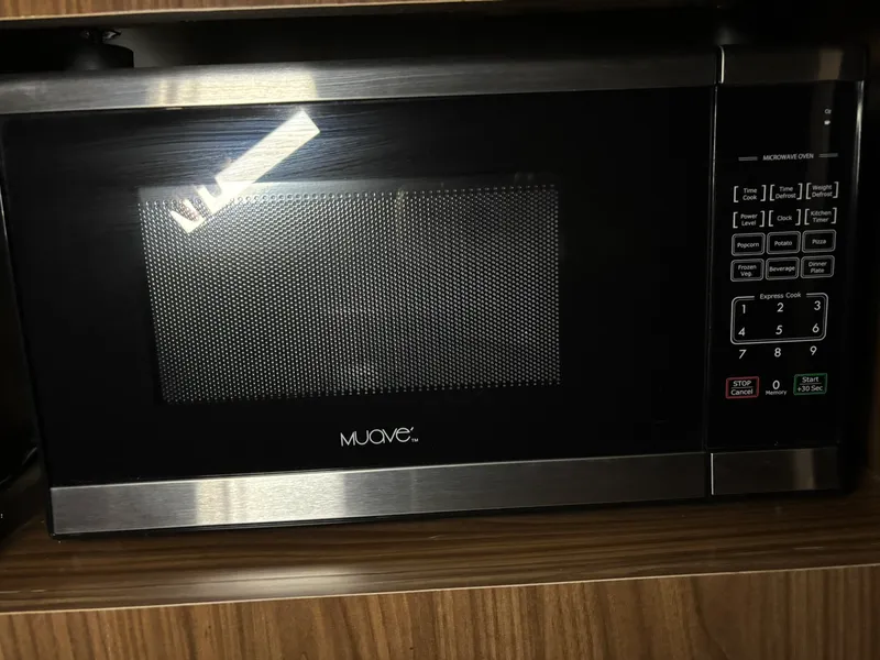 Slide: The Image of Four Winns V255 2022 - 22