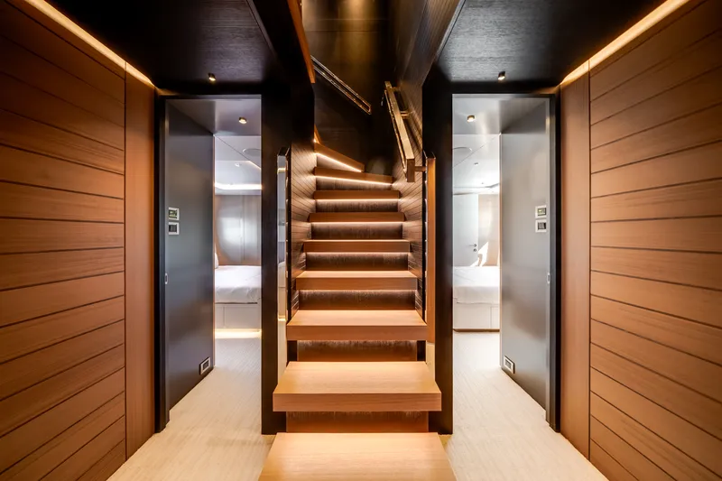 Slide: The Image of Ocean Alexander 35P 2026 - 11