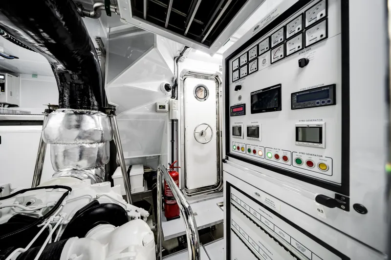 Slide: The Image of Ocean Alexander 35P 2026 - 121