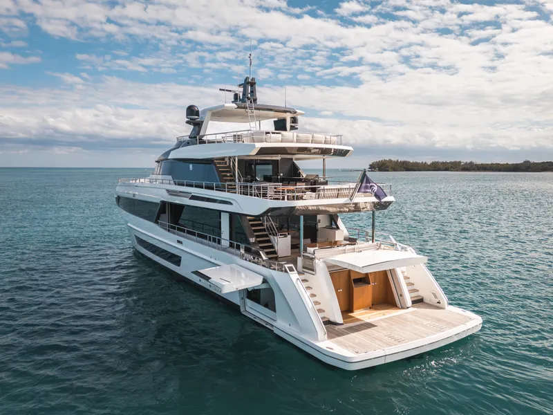 Slide: The Image of Ocean Alexander 35P 2026 - 127