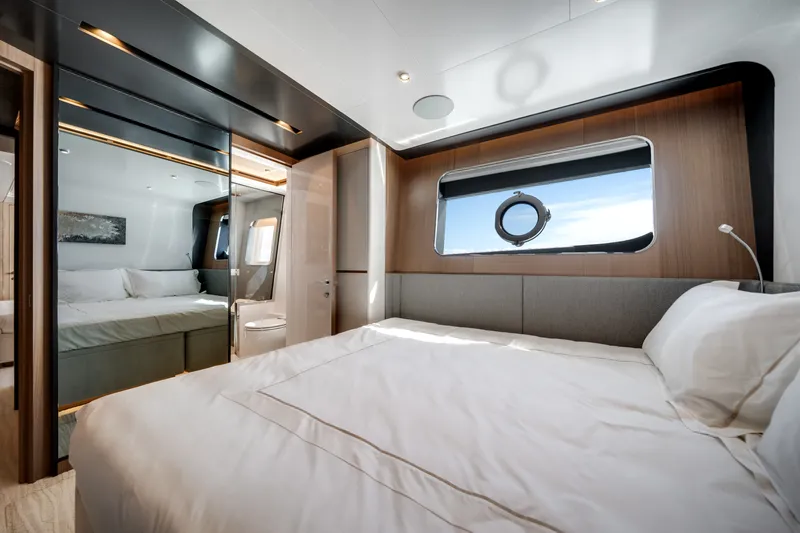 Slide: The Image of Ocean Alexander 35P 2026 - 21