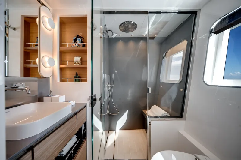 Slide: The Image of Ocean Alexander 35P 2026 - 22