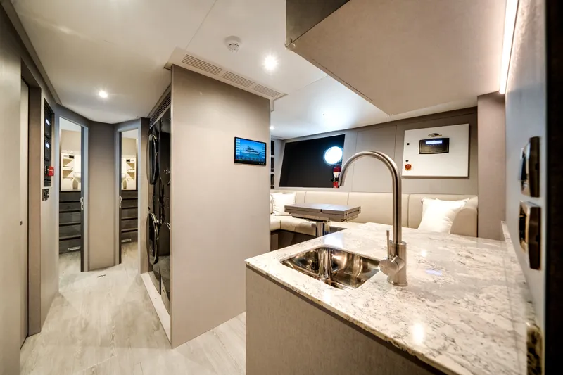 Slide: The Image of Ocean Alexander 35P 2026 - 25