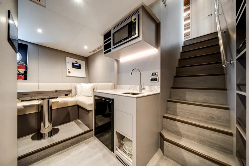 Slide: The Image of Ocean Alexander 35P 2026 - 28