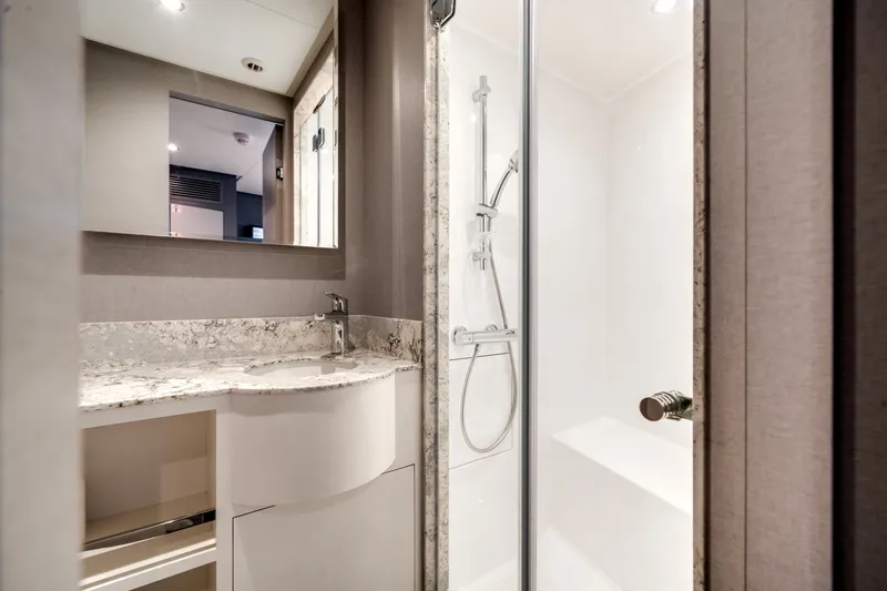 Slide: The Image of Ocean Alexander 35P 2026 - 34