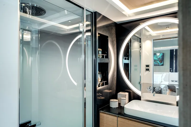 Slide: The Image of Ocean Alexander 35P 2026 - 37