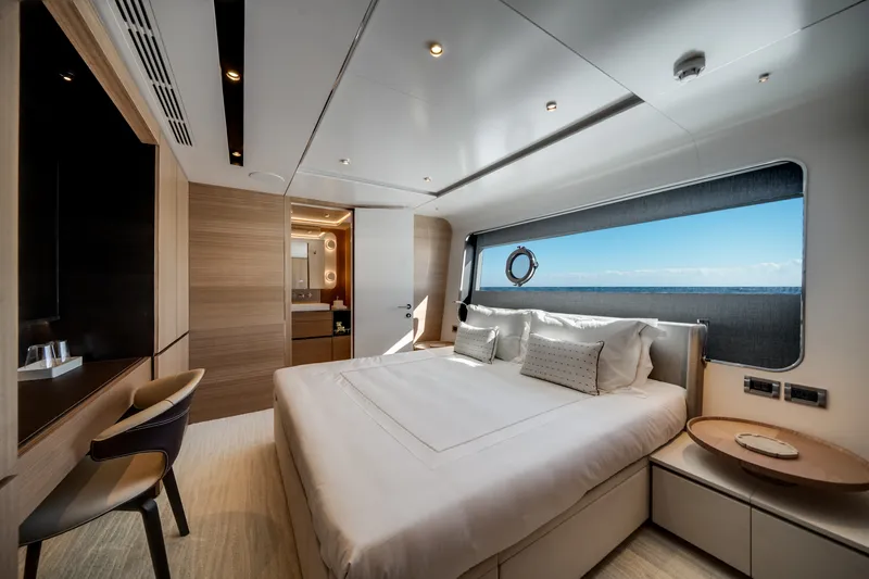 Slide: The Image of Ocean Alexander 35P 2026 - 6