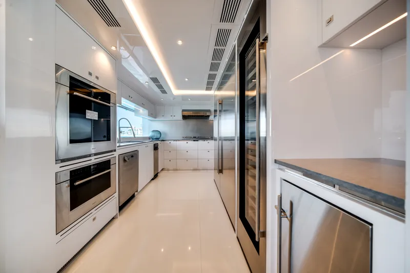 Slide: The Image of Ocean Alexander 35P 2026 - 66