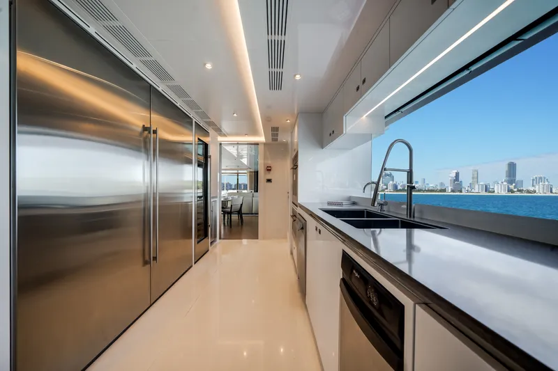 Slide: The Image of Ocean Alexander 35P 2026 - 68