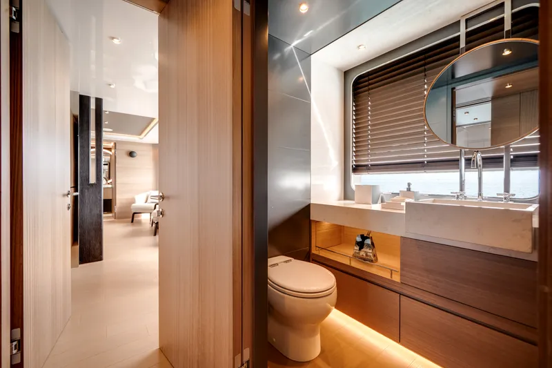 Slide: The Image of Ocean Alexander 35P 2026 - 70