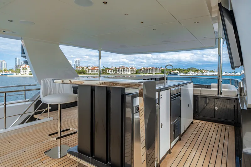 Slide: The Image of Ocean Alexander 35P 2026 - 90