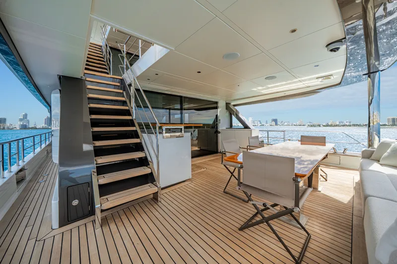 Slide: The Image of Ocean Alexander 35P 2026 - 95