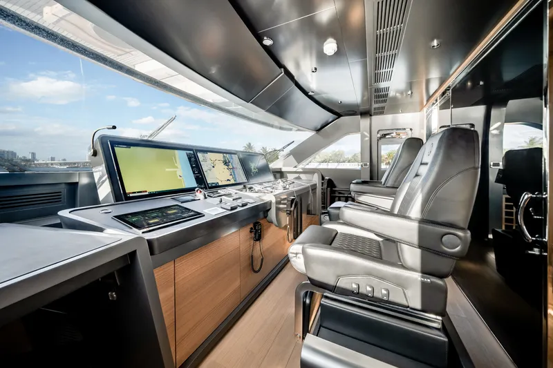 Slide: The Image of Ocean Alexander 35P 2026 - 96