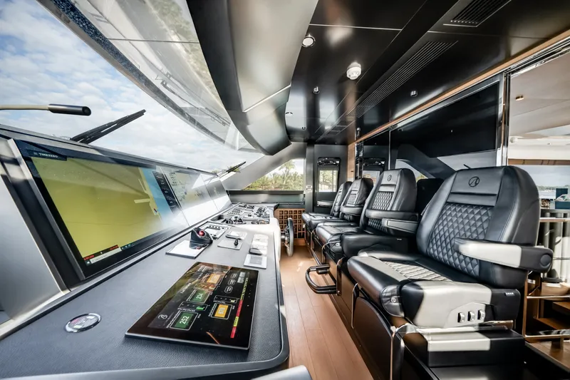 Slide: The Image of Ocean Alexander 35P 2026 - 98