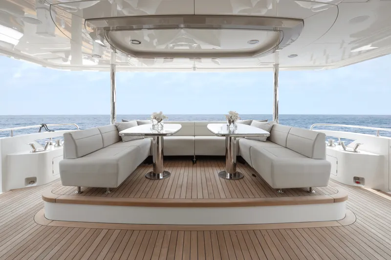 Slide: The Image of Ocean Alexander 32L 2026 - 47