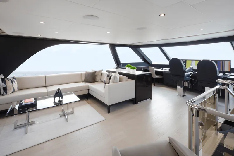 Slide: The Image of Ocean Alexander 32L 2026 - 52