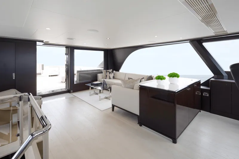 Slide: The Image of Ocean Alexander 32L 2026 - 53