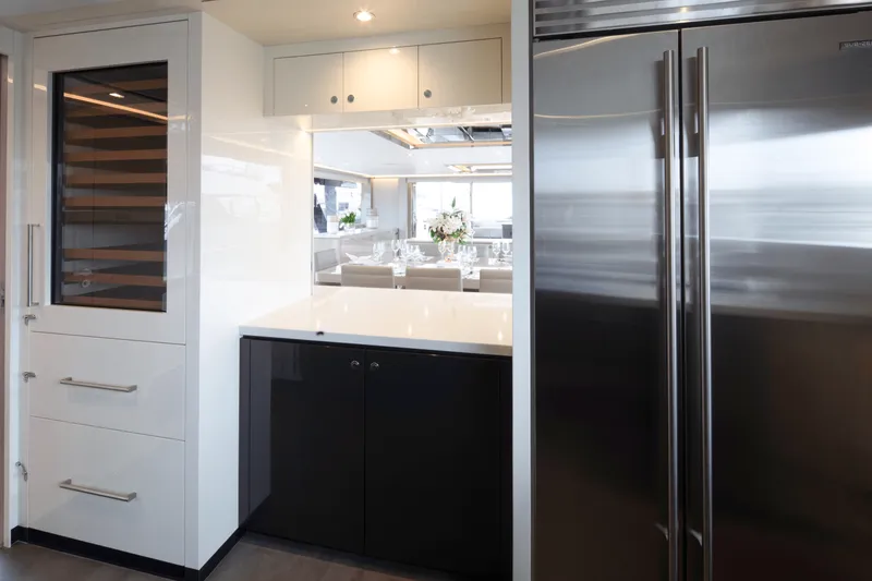 Slide: The Image of Ocean Alexander 32L 2026 - 61