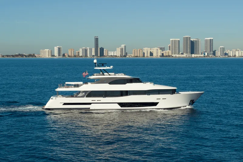 Slide: The Image of Ocean Alexander 37L 2026 - 2