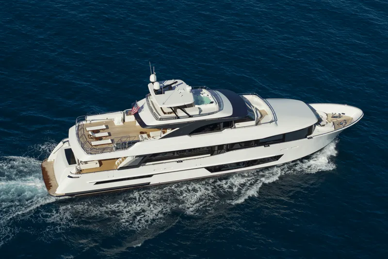 Slide: The Image of Ocean Alexander 37L 2026 - 3