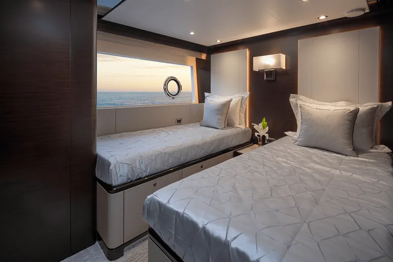 Slide: The Image of Ocean Alexander 37L 2026 - 42