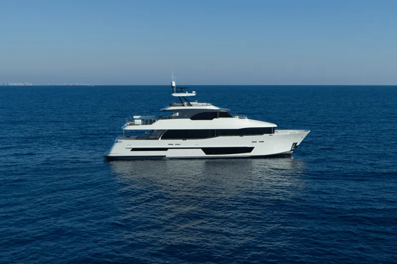 Slide: The Image of Ocean Alexander 37L 2026 - 9