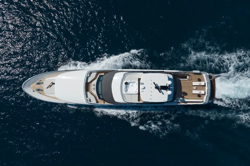 Slide: The Image of Ocean Alexander 37L 2027 - 16