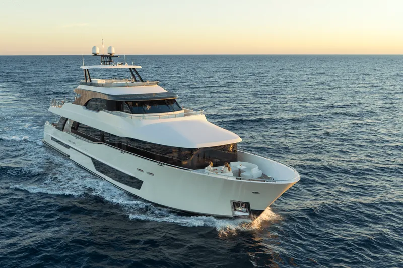 Slide: The Image of Ocean Alexander 37L 2027 - 1