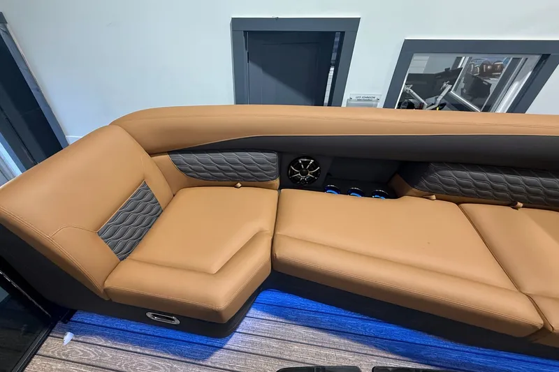 Slide: The Image of Harris 250SL SPT 2026 - 32