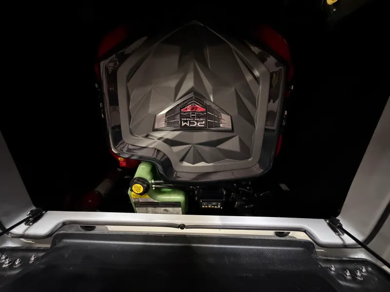 Slide: The Image of Nautique Super Air Nautique GS22 2026 - 12