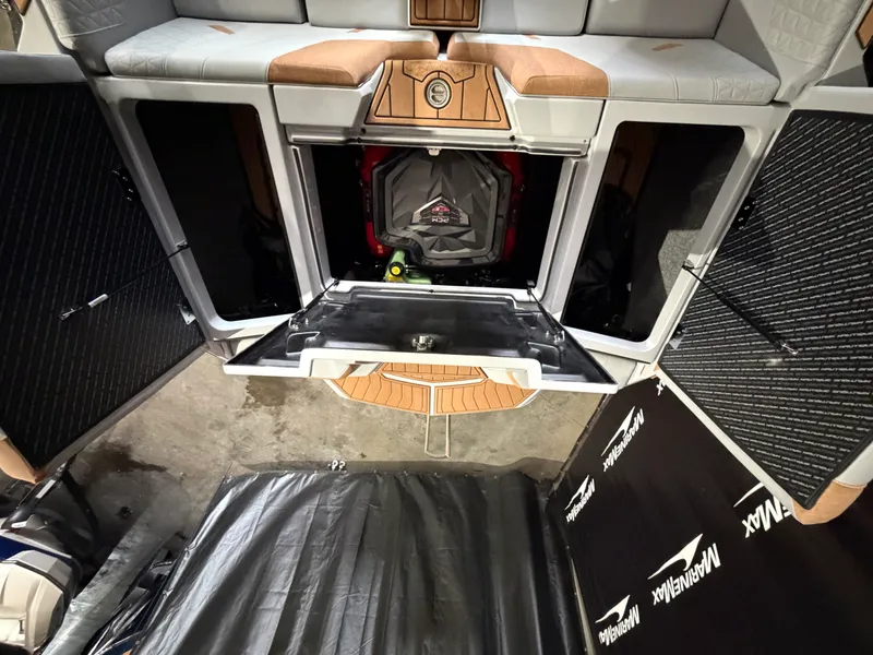 Slide: The Image of Nautique Super Air Nautique GS22 2026 - 14