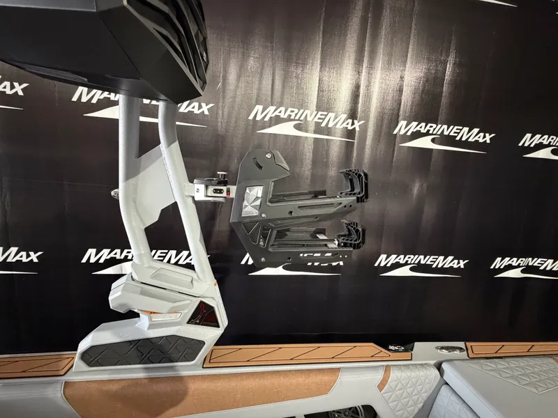 Slide: The Image of Nautique Super Air Nautique GS22 2026 - 24