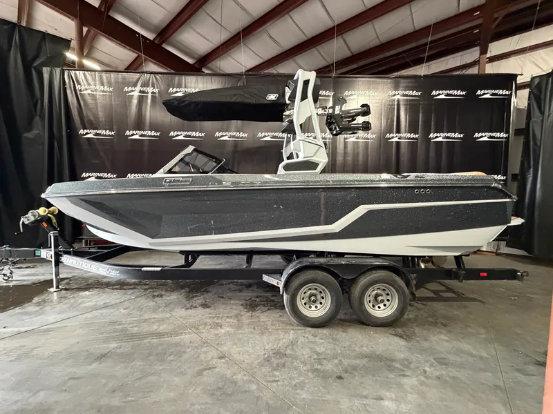 Slide: The Image of Nautique Super Air Nautique GS22 2026 - 4