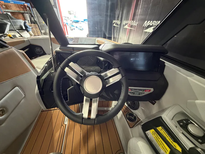 Slide: The Image of Nautique Super Air Nautique GS22 2026 - 46