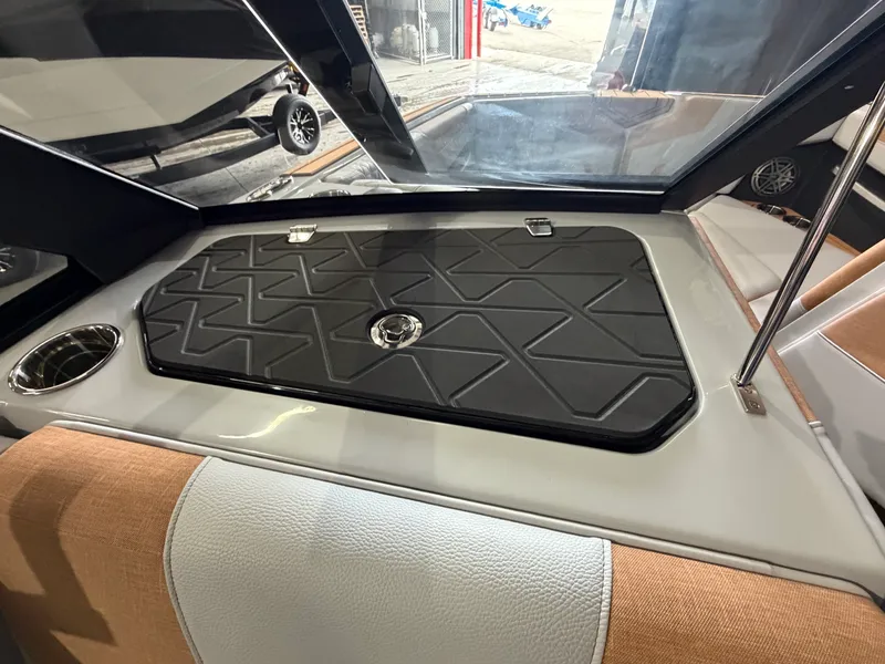 Slide: The Image of Nautique Super Air Nautique GS22 2026 - 51