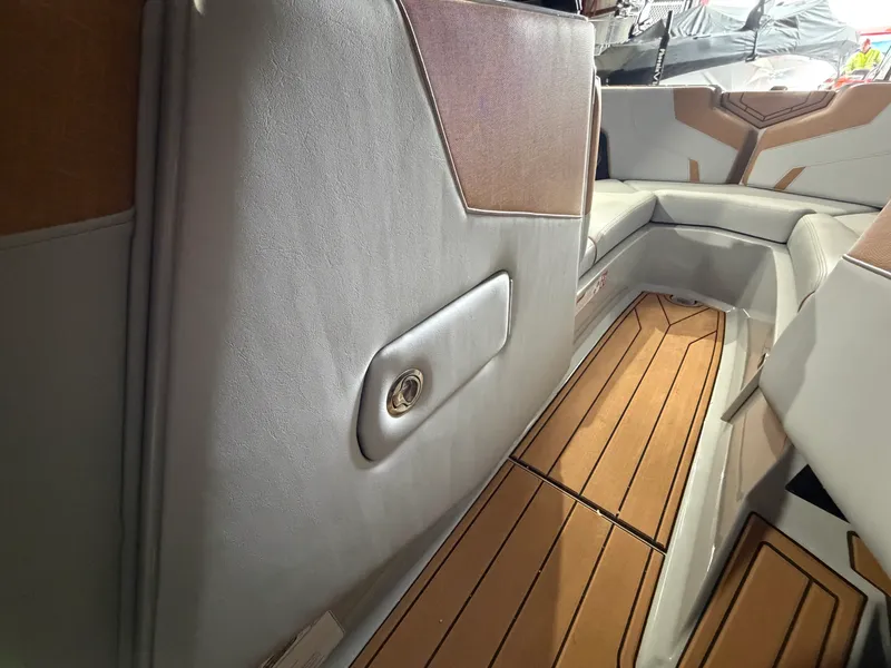 Slide: The Image of Nautique Super Air Nautique GS22 2026 - 56