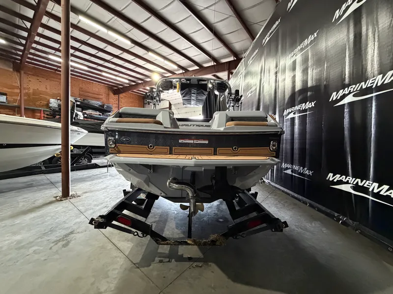 Slide: The Image of Nautique Super Air Nautique GS22 2026 - 7