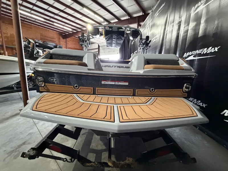 Slide: The Image of Nautique Super Air Nautique GS22 2026 - 8
