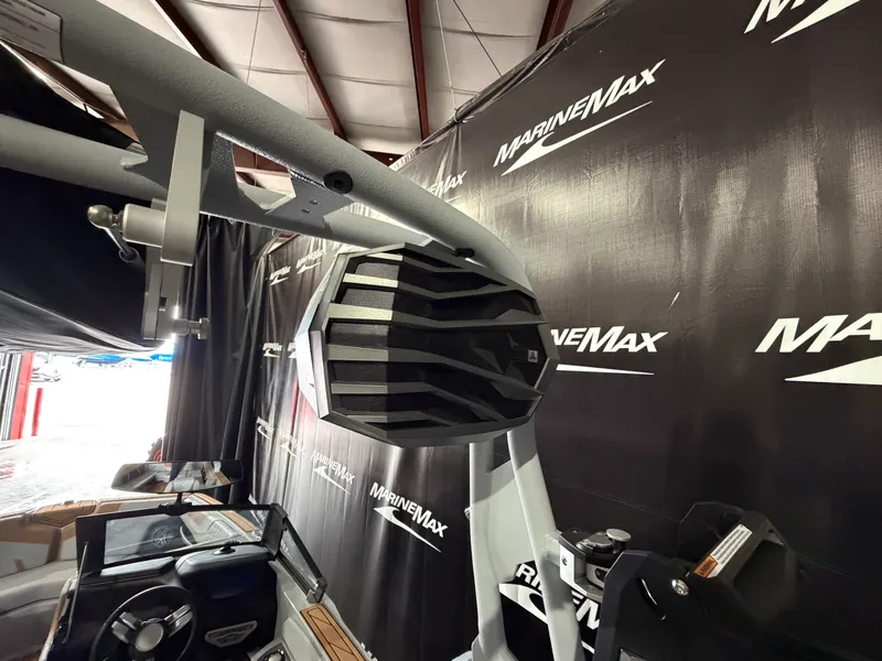 Slide: The Image of Nautique Super Air Nautique GS22 2026 - 23