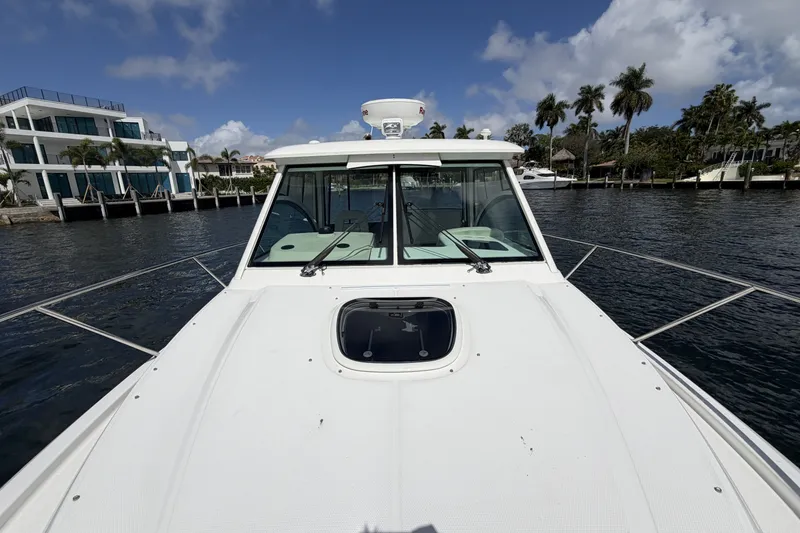 Slide: The Image of Boston Whaler 315 CONQUEST 2019 - 29