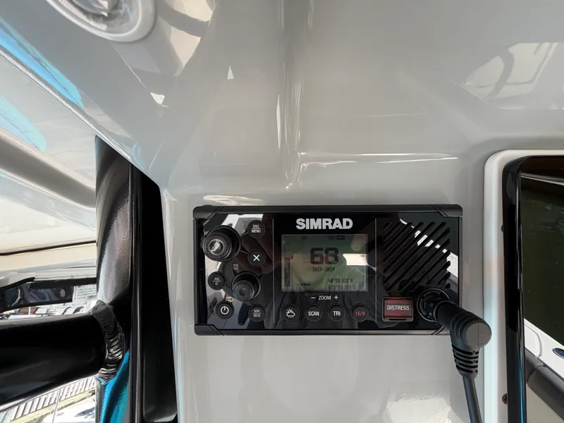 Slide: The Image of Boston Whaler 330 OUTRAGE 2024 - 25