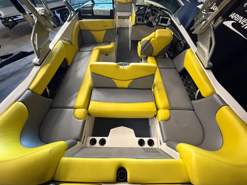 Slide: The Image of Mastercraft X23 2016 - 22