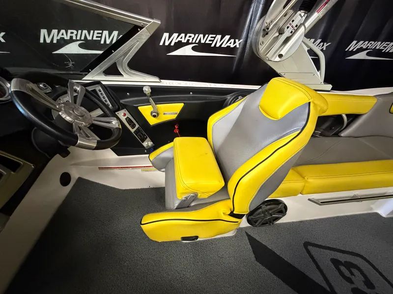 Slide: The Image of Mastercraft X23 2016 - 38