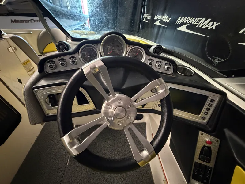 Slide: The Image of Mastercraft X23 2016 - 42